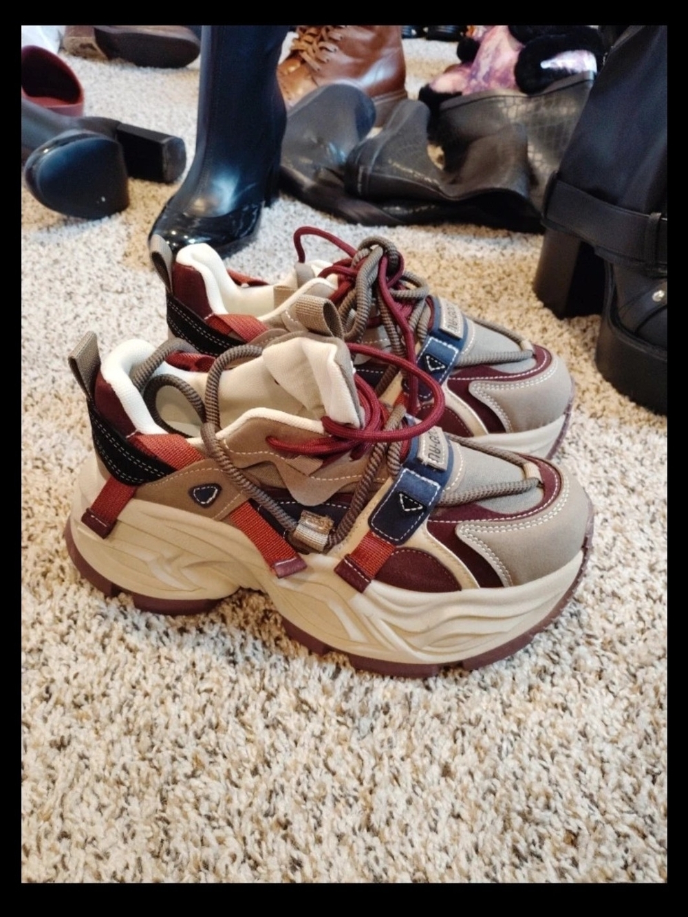 Chunky Athletic Sneakers in Beige and Burgundy